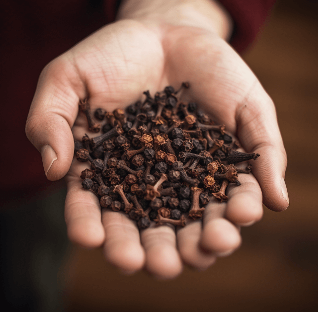 37 DIY Recipes and Benefits of Clove Water: A Natural Remedy for Health, Skin, and Hair