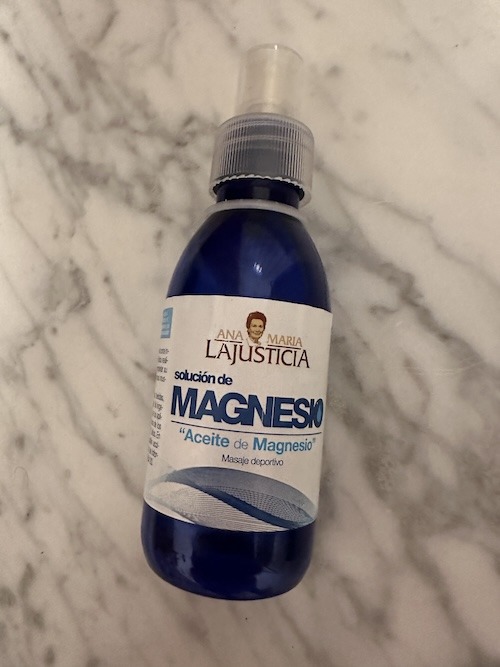 Magnesium Oil: The Ultimate Guide to Its Benefits, Uses, and DIY Recipes