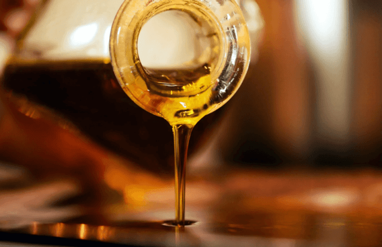 Castor Oil Uses Ideas: Nature’s Botox in a Bottle (No Needles, No Drama)