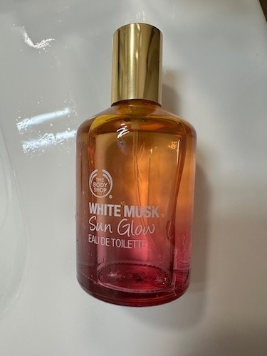 20 Best Vacation Fragrances for Summer That Smell Like Sunshine, Beach Days, and Unforgettable Memories